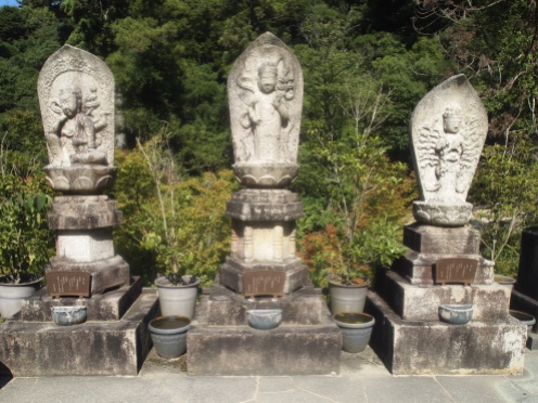 figures at Daishō-in